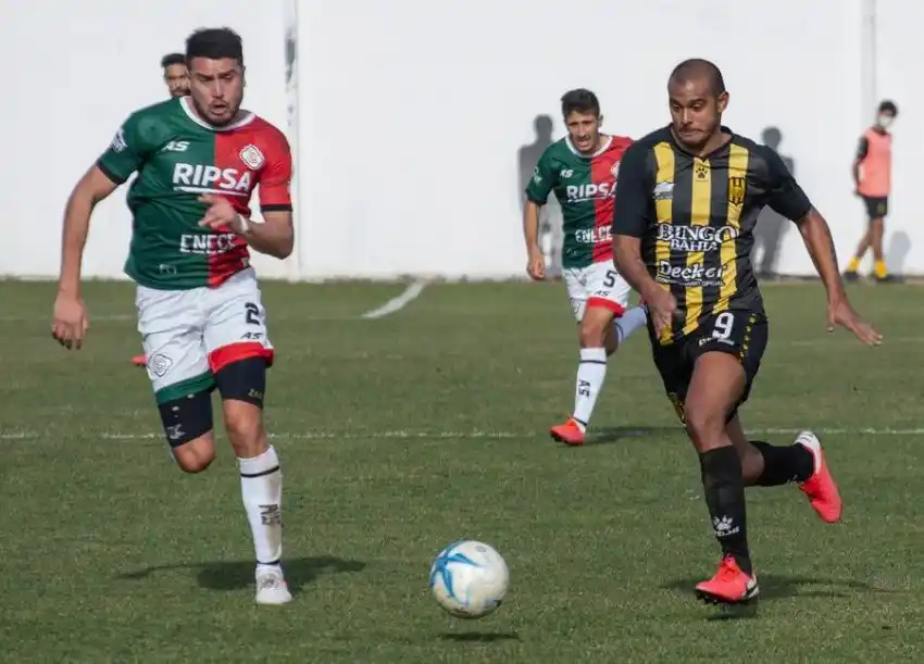 Olimpo de Diego Ledesma goleó a Círculo Deportivo
