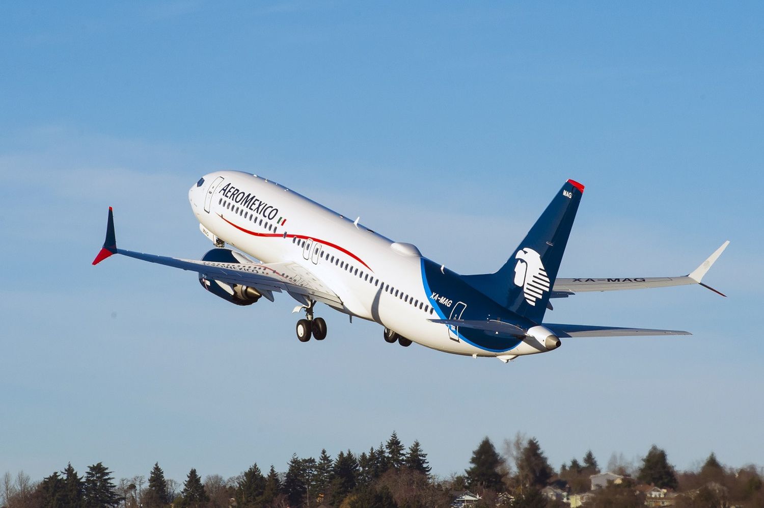 Aeromexico begins flights to Newark