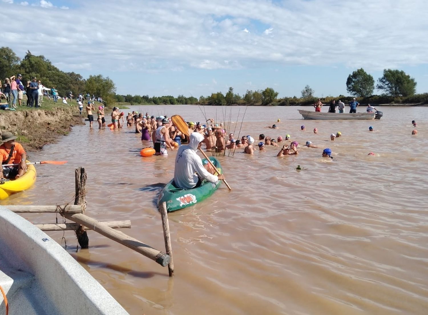El Circuito OWA hizo una fecha en Pescadores y participaron 170 nadadores