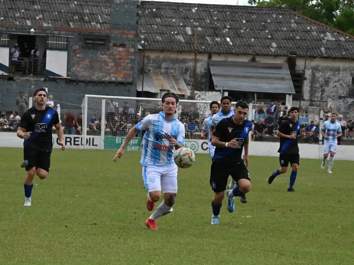 Juventud viene de dejar sus primeros puntos, tras igualar sin goles ante Parque Sur (crédito: MR Fotografía).