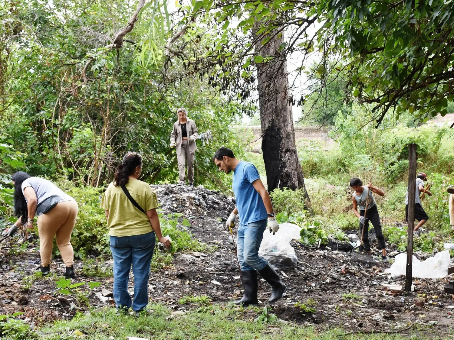 "Comenzando por Casa": Jornada de limpieza comunitaria en el barrio Belgrano Norte
