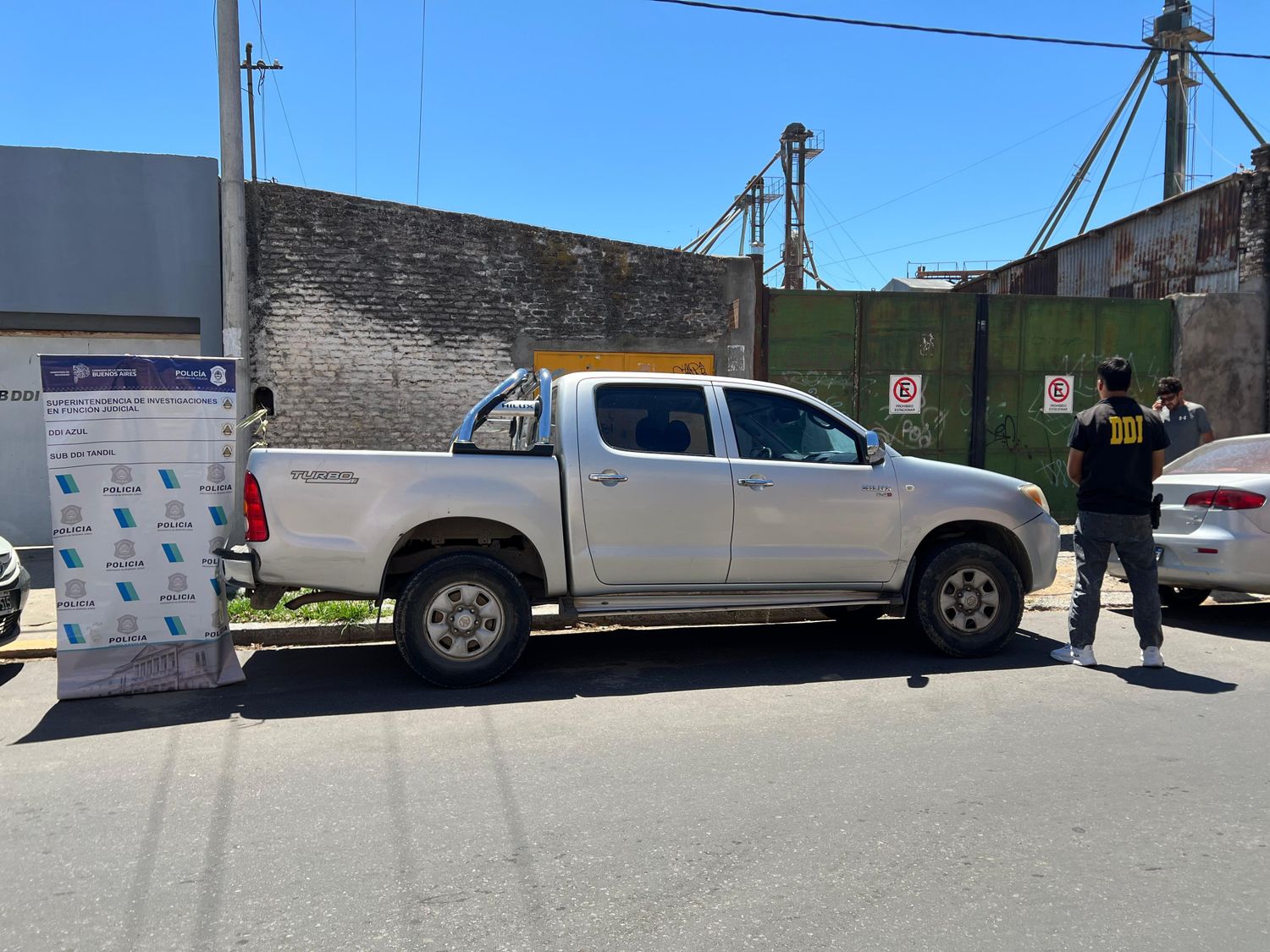 Recuperaron una Toyota Hilux.