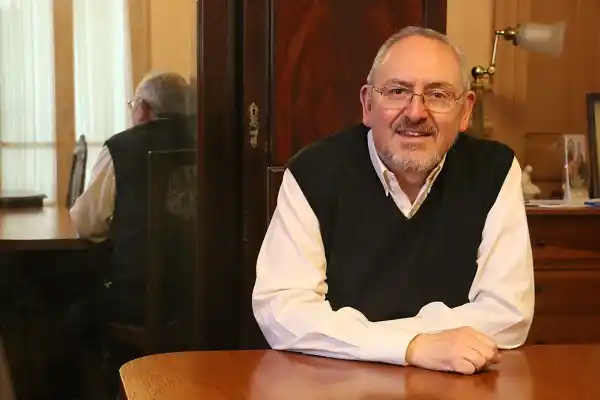 Zordán: “Lo ideal sería que el Estado y la Iglesia estén separados”