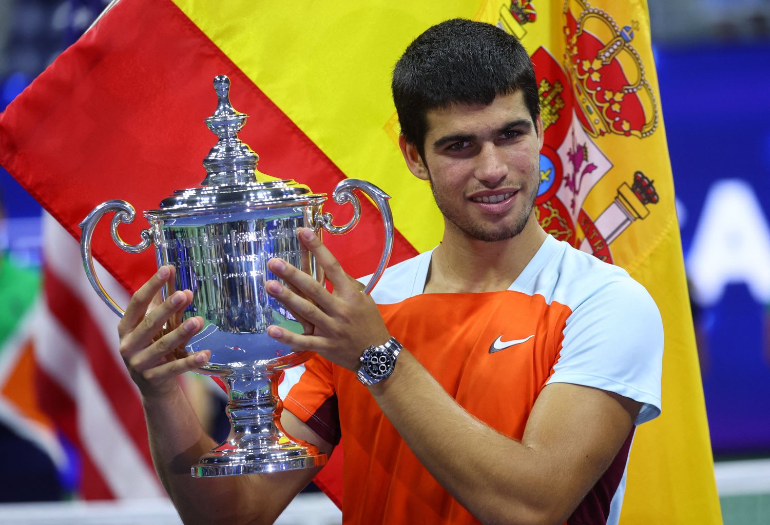 Alcaraz disfrutó su primer día en la cima