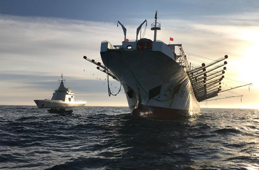 Pesca ilegal, memoria selectiva y política barata