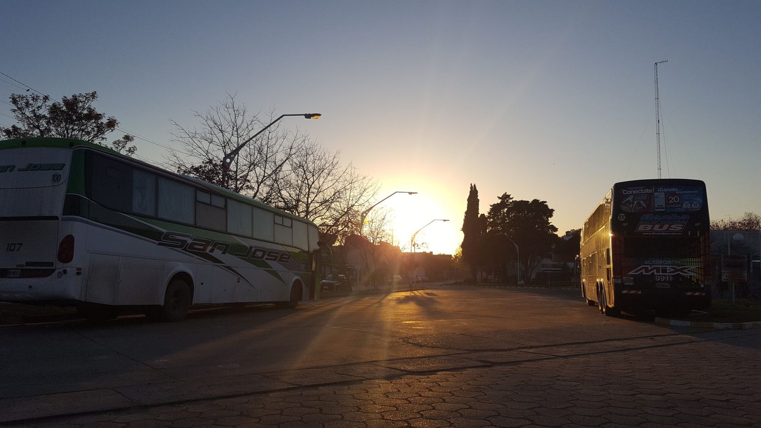Todos los horarios de la vuelta del colectivo en Crespo el  jueves 3