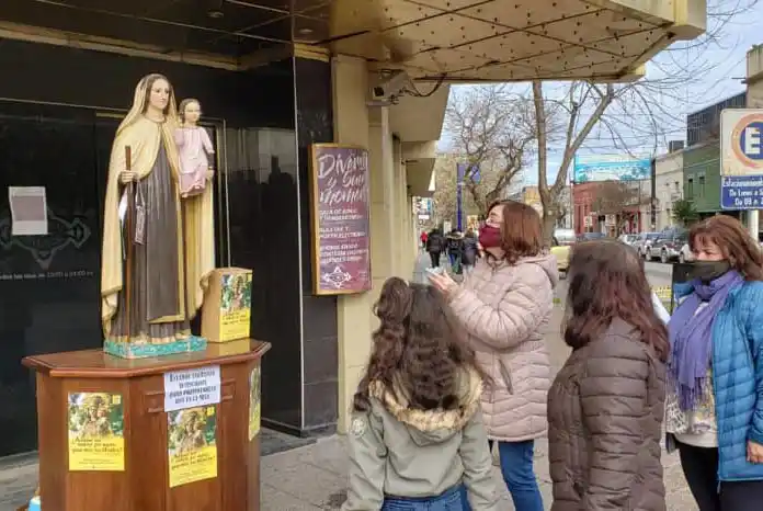 Comenzó la misión callejera por la virgen del Carmen