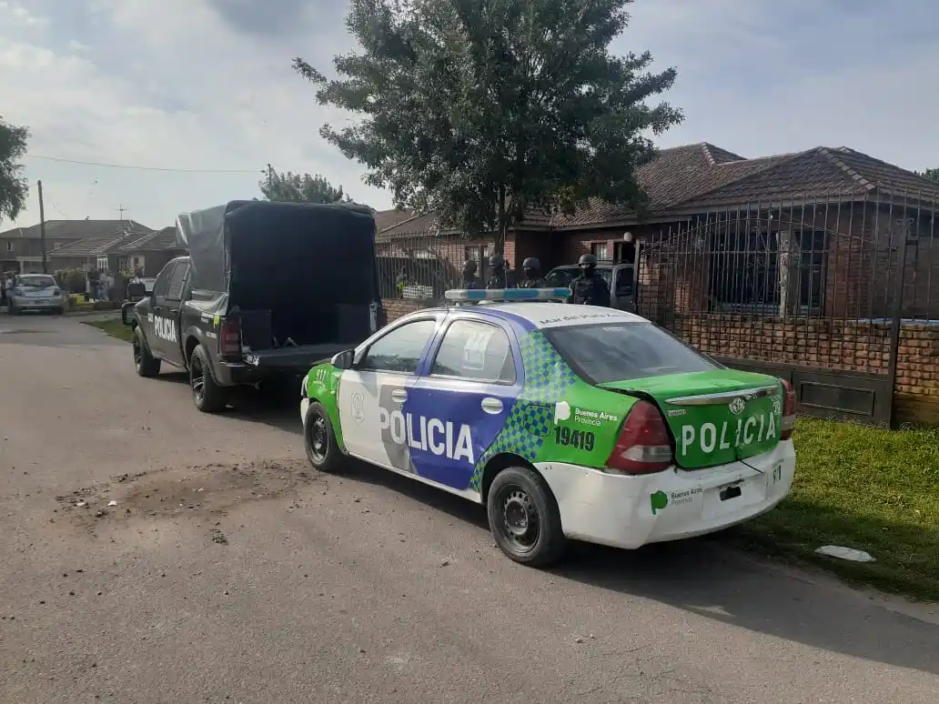 Detienen a un hombre sospechado de robar en banda 6 comercios