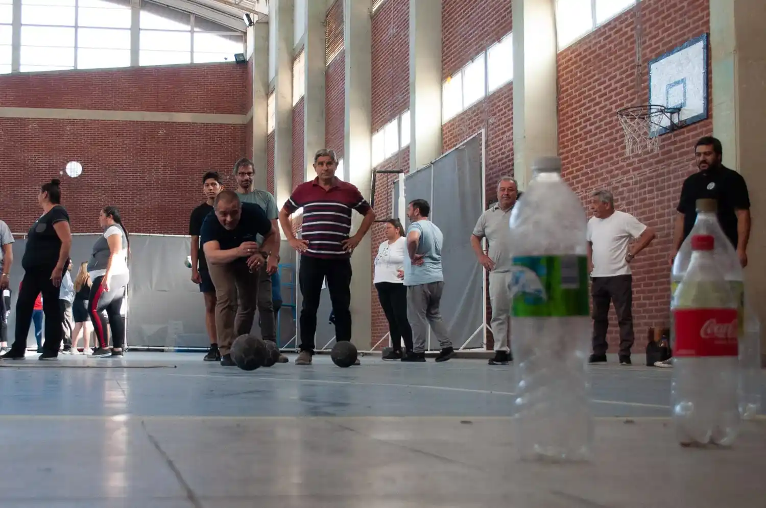 Jóvenes y adultos participaron de una jornada recreativa