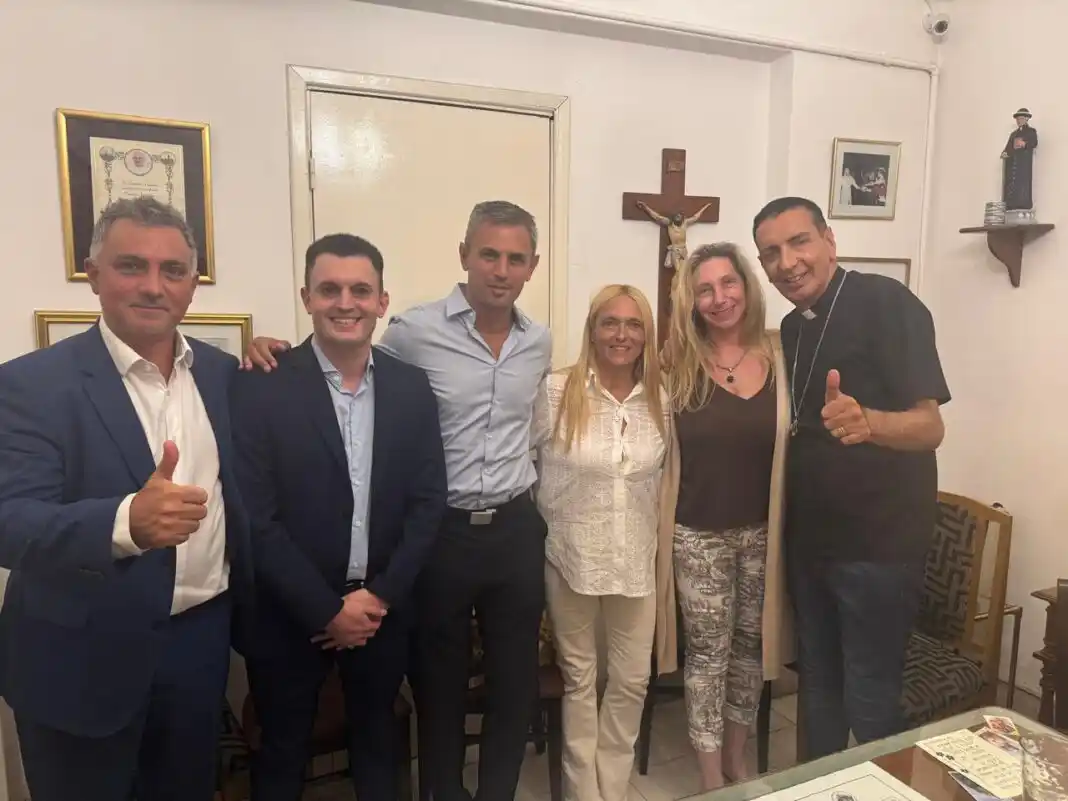 Karina Milei desembarcó en Lanús y le mete presión a Grindetti: respaldó a sus referentes locales en medio de la interna