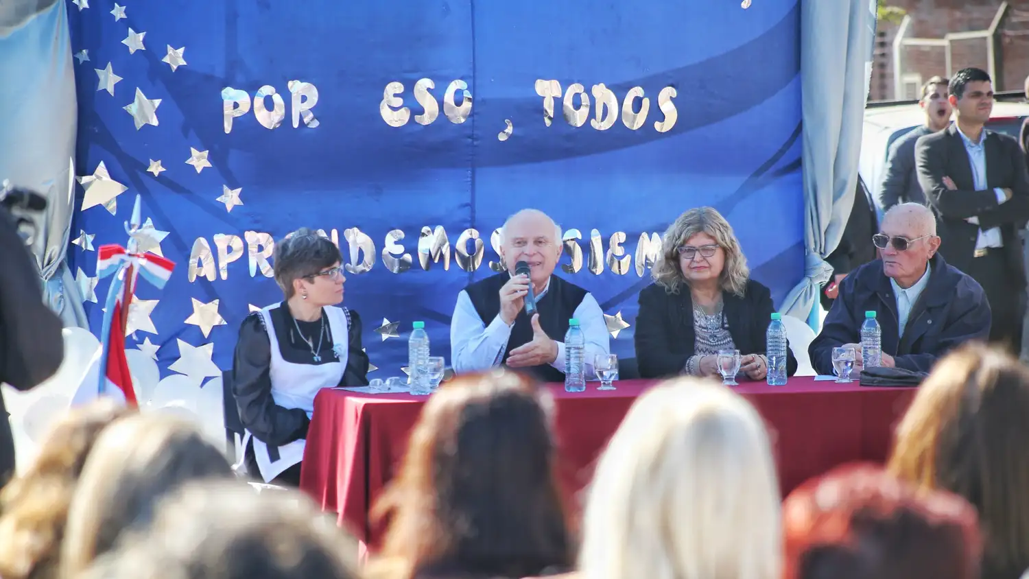 Lifschitz participó del acto por el centenario de la escuela Las Heras