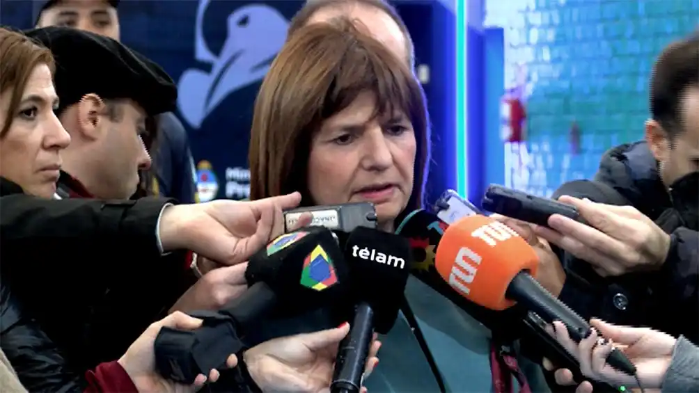 Pfizer desmintió pedidos de sobornos y el Presidente anunció acciones contra Bullrich