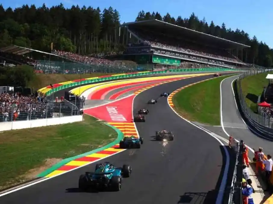 Spa cuenta con la curva de "Eau Rouge". La mas famosa de toda la F1 (Foto: Agencia Noticias Argentinas / F1)