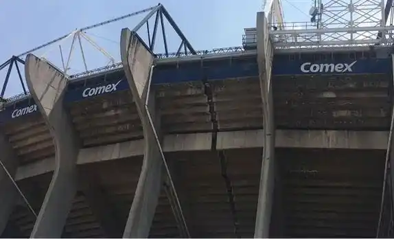México: La grieta que el terremoto generó en el Estadio Azteca