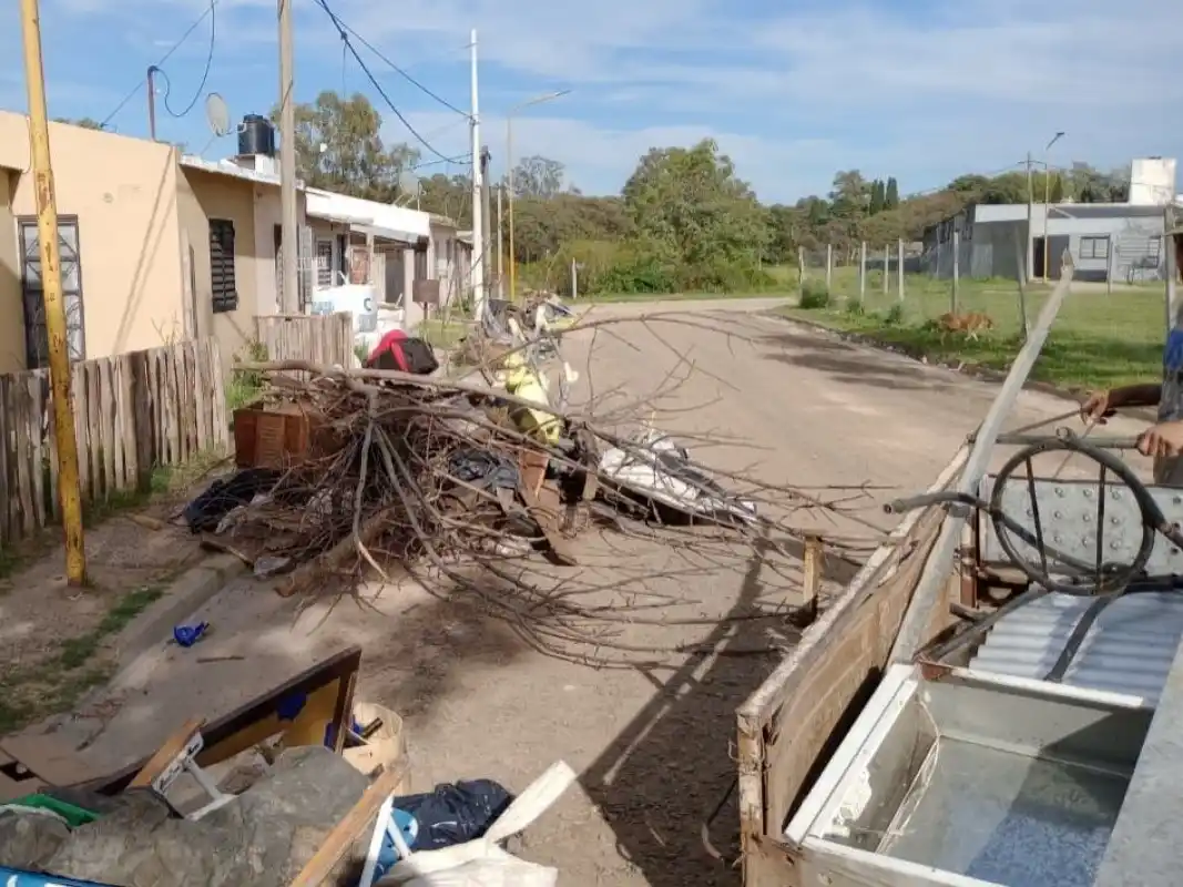Retiraron 15 camiones con basura en los barrios Zuppichini y Anhelado Sueño