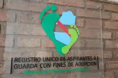 Abre la inscripción al Registro de Adoptantes: 41 menores buscan familia