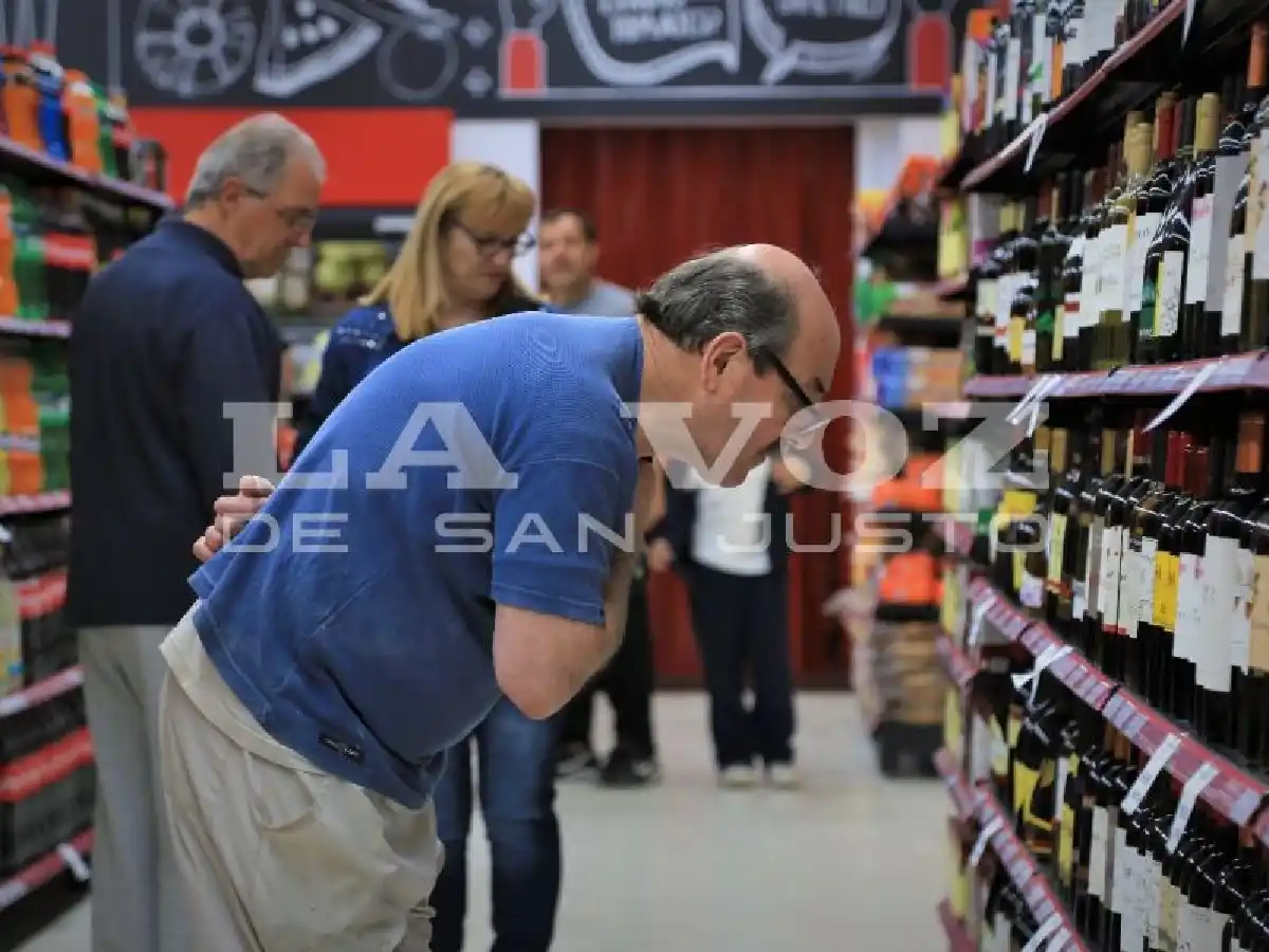 El FMI proyectó para el país inflación promedio del 43,7% este año y que el desempleo aumentará al 9,9% 