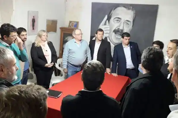 UCR: “Camino a las PASO que el pueblo decida”