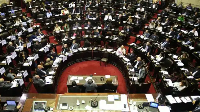 El sueldo bruto de un diputado pasará de 127 mil a 137.610 pesos