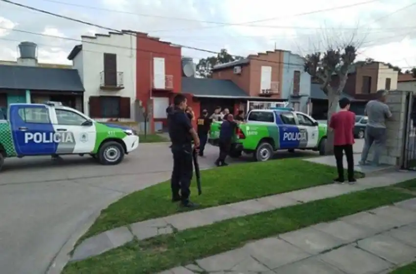 Necochea: la mujer fue asesinada frente a menores y recibió un disparo a quemarropa