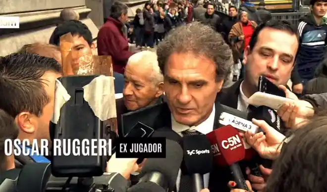 Los campeones del 86 también pidieron que Messi se quede en la Selección