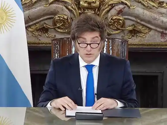 Milei avanza con proyecto para penalizar el déficit fiscal y blindar la política monetaria