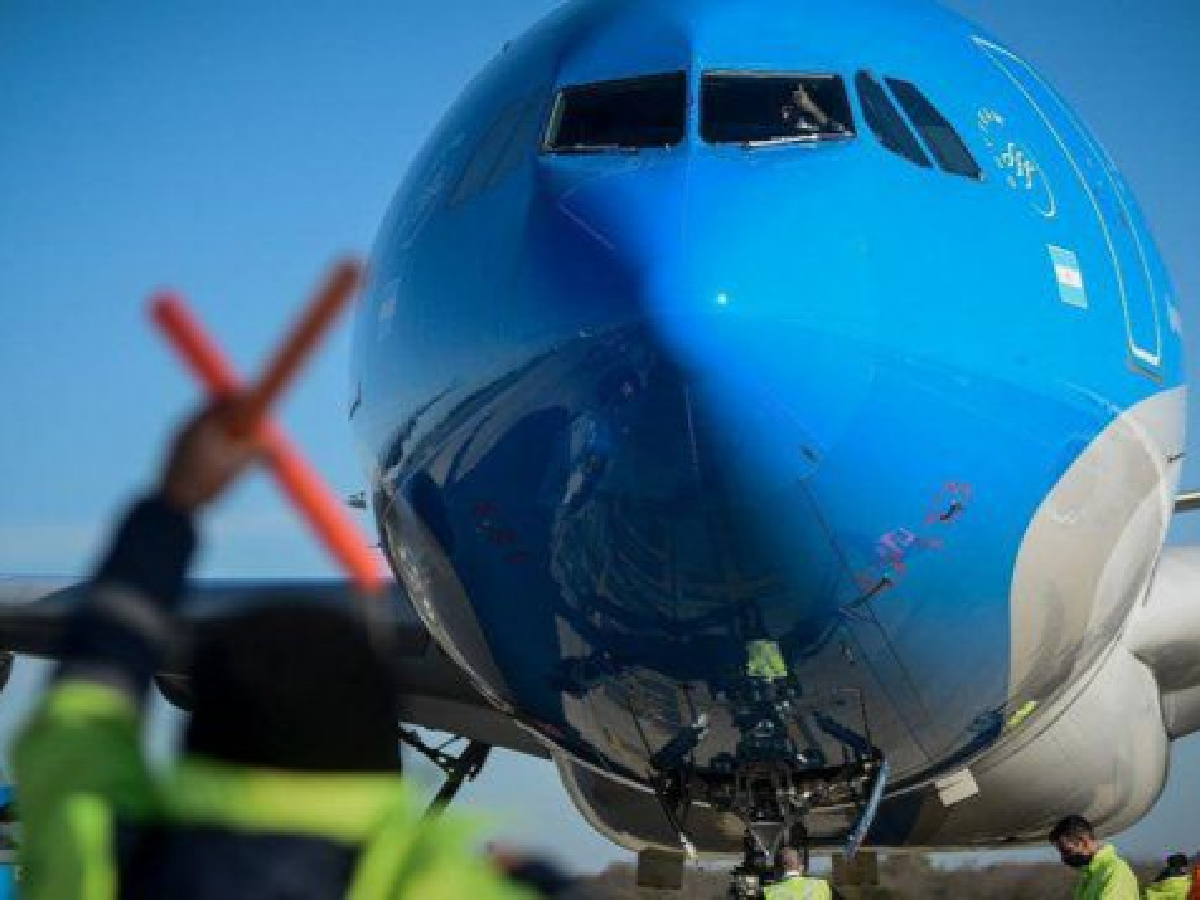 Partió el segundo de los vuelos de Aerolíneas a Beijing para traer al país más vacunas Sinopharm