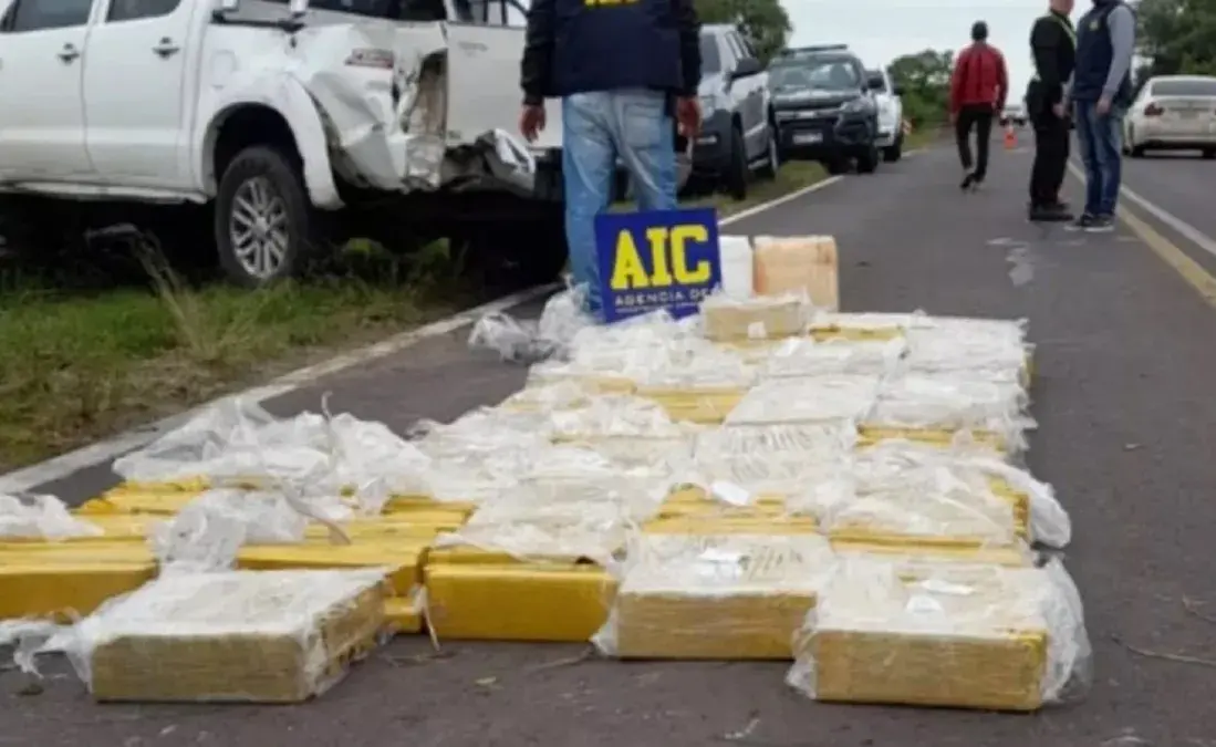 Un ingeniero agrónomo detenido por camioneta abandonada en la Ruta 11 con más de 400 kilos de marihuana