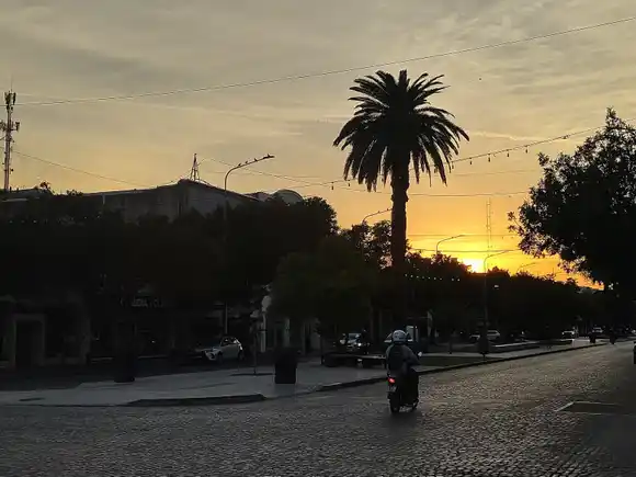 Sabado sin lluvias pero con algo de nubosidad