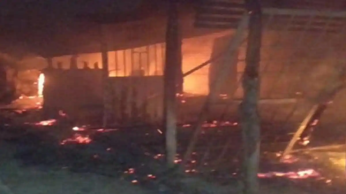 VORAZ INCENDIO acaba con la vida de cinco niños y cinco adultos en el Zulia