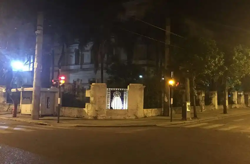 Ediles denuncian irregularidades en la licitación de la firma a cargo de los semáforos