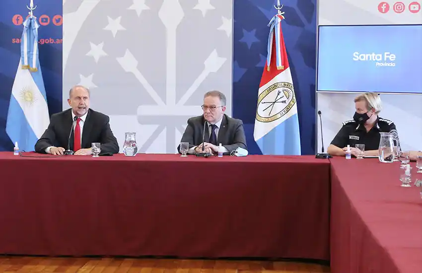 Tras las renuncias de Lagna y Chimenti, Perotti les toma juramento a los nuevos funcionarios de Seguridad