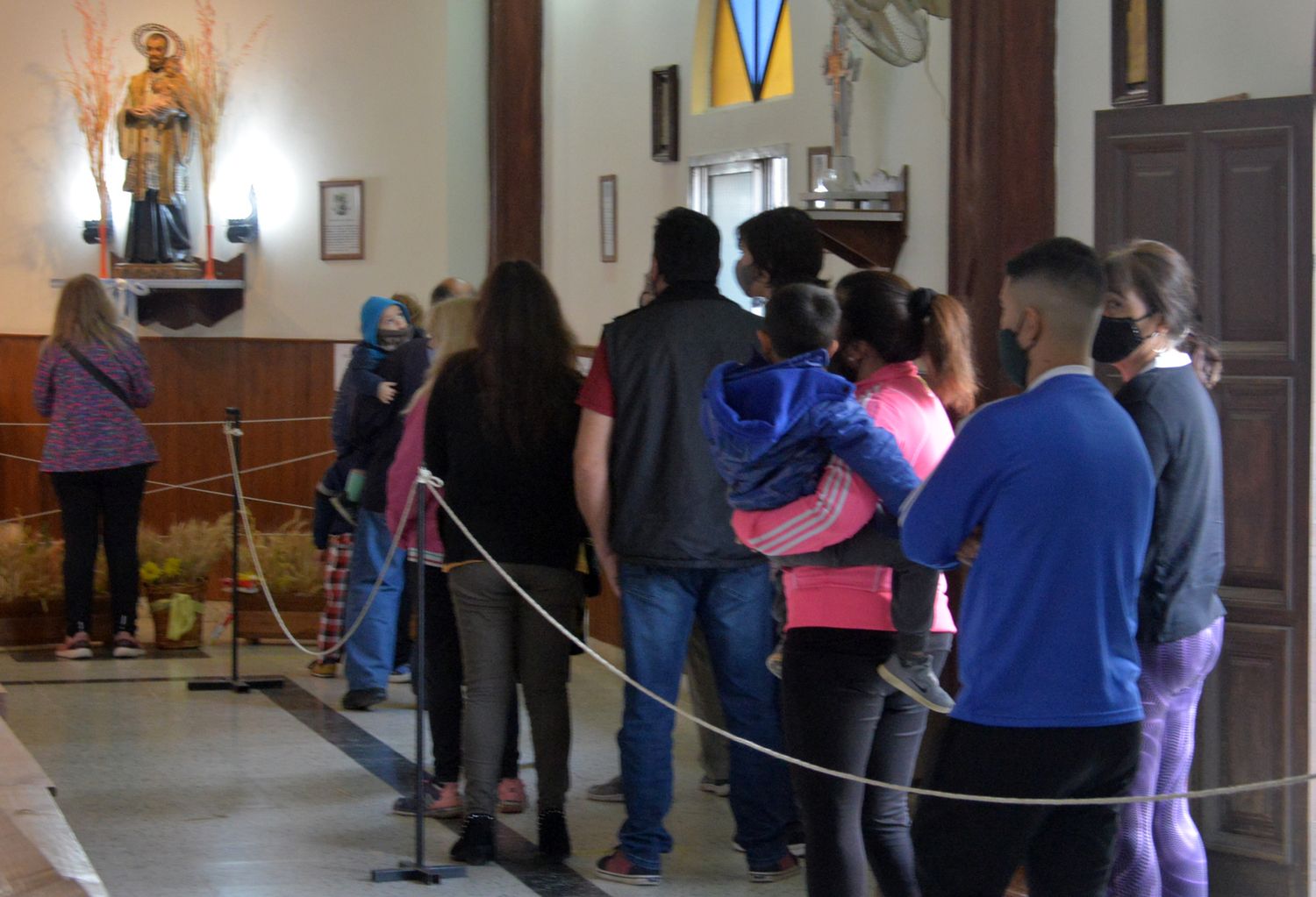 San Cayetano congregó a los fieles que pidieron y agradecieron por el trabajo y el pan en la mesa
