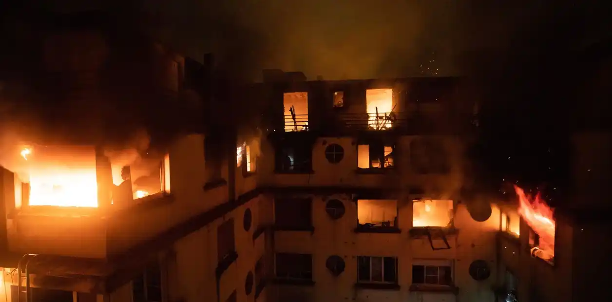 Al menos ocho muertos por el incendio de un edificio en París
