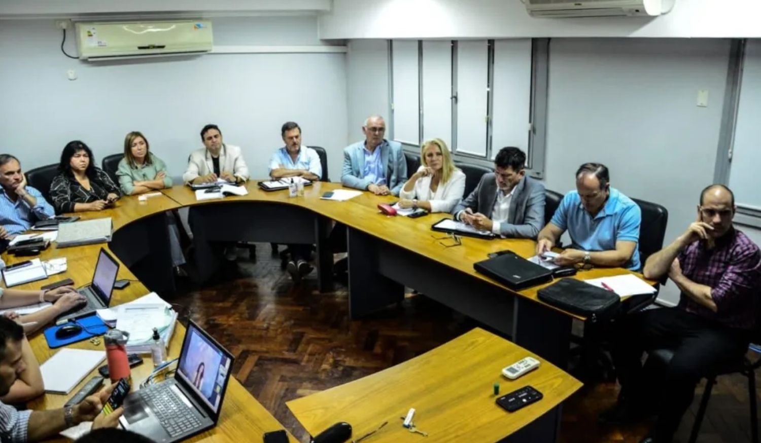 Ley de agroquímicos: senadores recibieron a referentes de salud