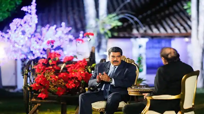 Uso del DÓLAR en el 2020 fue una VÁLVULA de ESCAPE: admite Nicolás Maduro