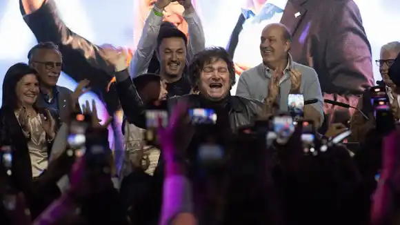 La Libertad Avanza se impuso en las elecciones legislativas nacionales por amplio margen