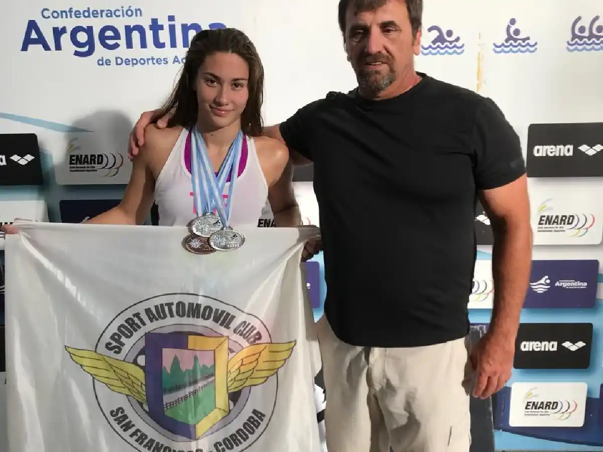 Salavagione cerró su buena labor con una medalla de plata
