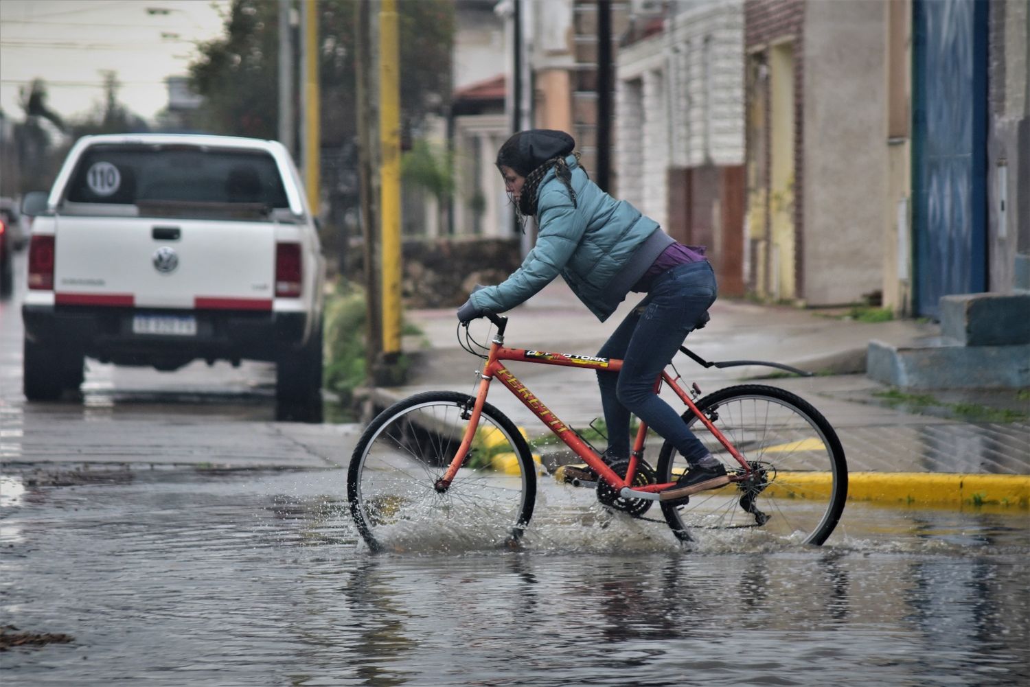 Este jueves la lluvia seguiría hasta la tardecita.