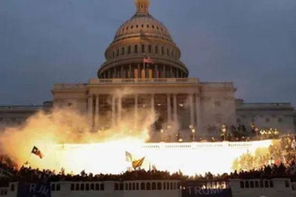 Tensión y toque de queda en Washington