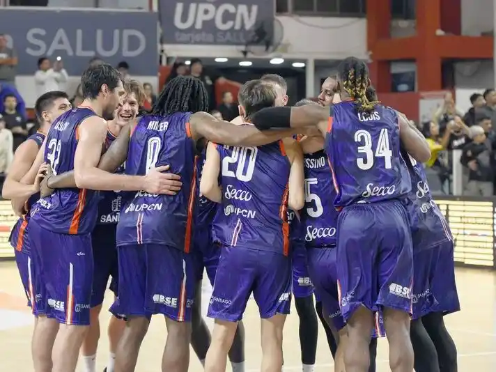 Olímpico desvinculó a Maxwell
por la agresión a Adrián Capelli