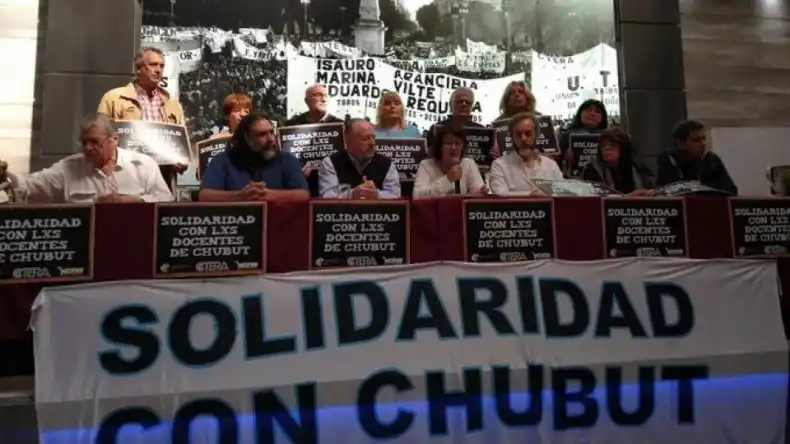 Paro de docentes bonaerenses en adhesión a la huelga nacional