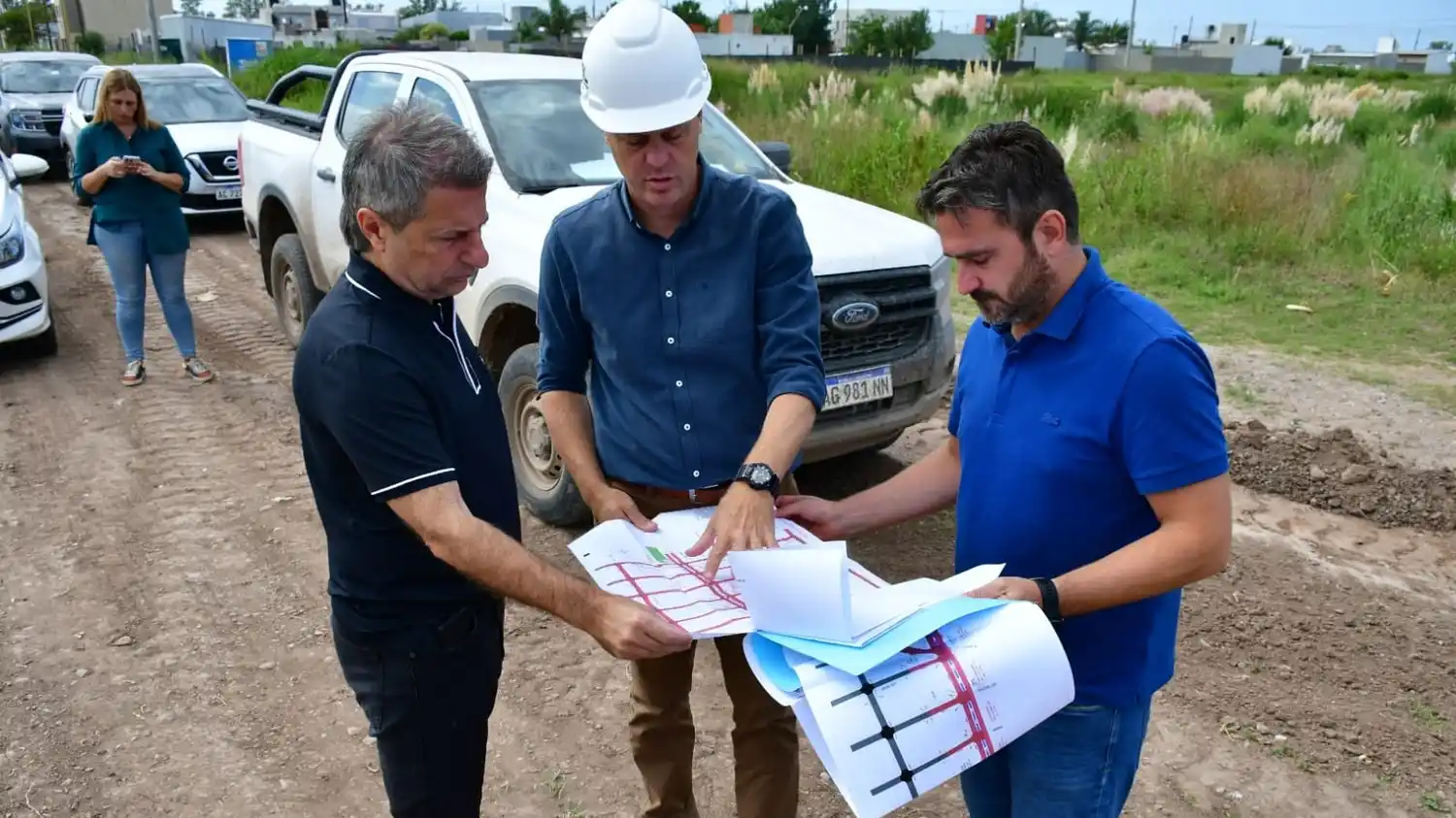 Bernarte supervisó el avance de obra en el Loteo “La Arbolada"
