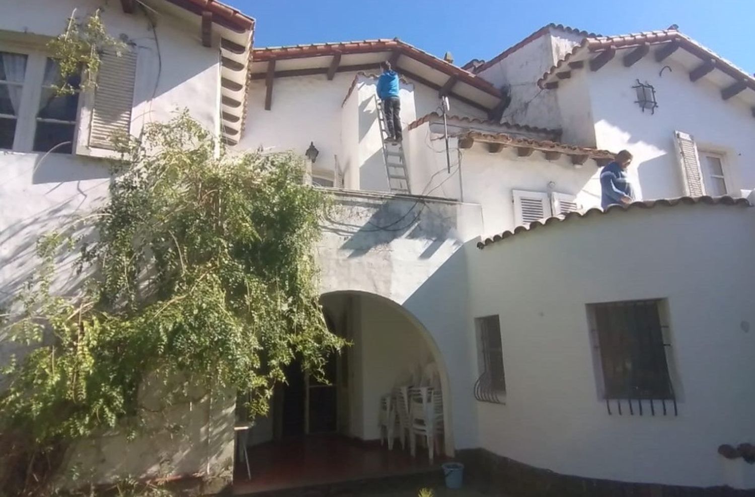 Realizan trabajos de mantenimiento y mejoras en Villa Mitre
