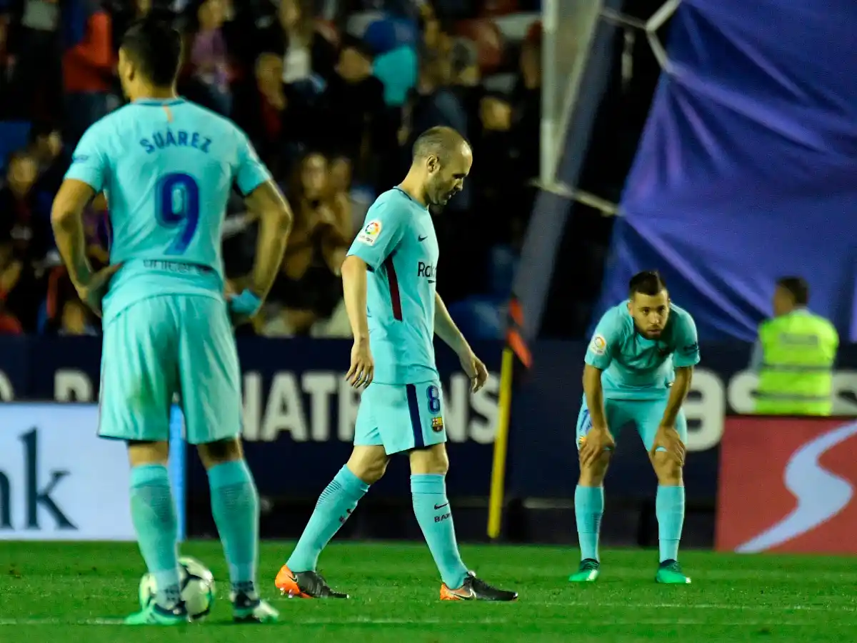 Sin Messi, perdió el invicto