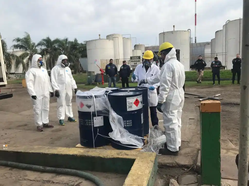 Realizaron una destrucción sin precedentes de 25 mil kilos de metilamina