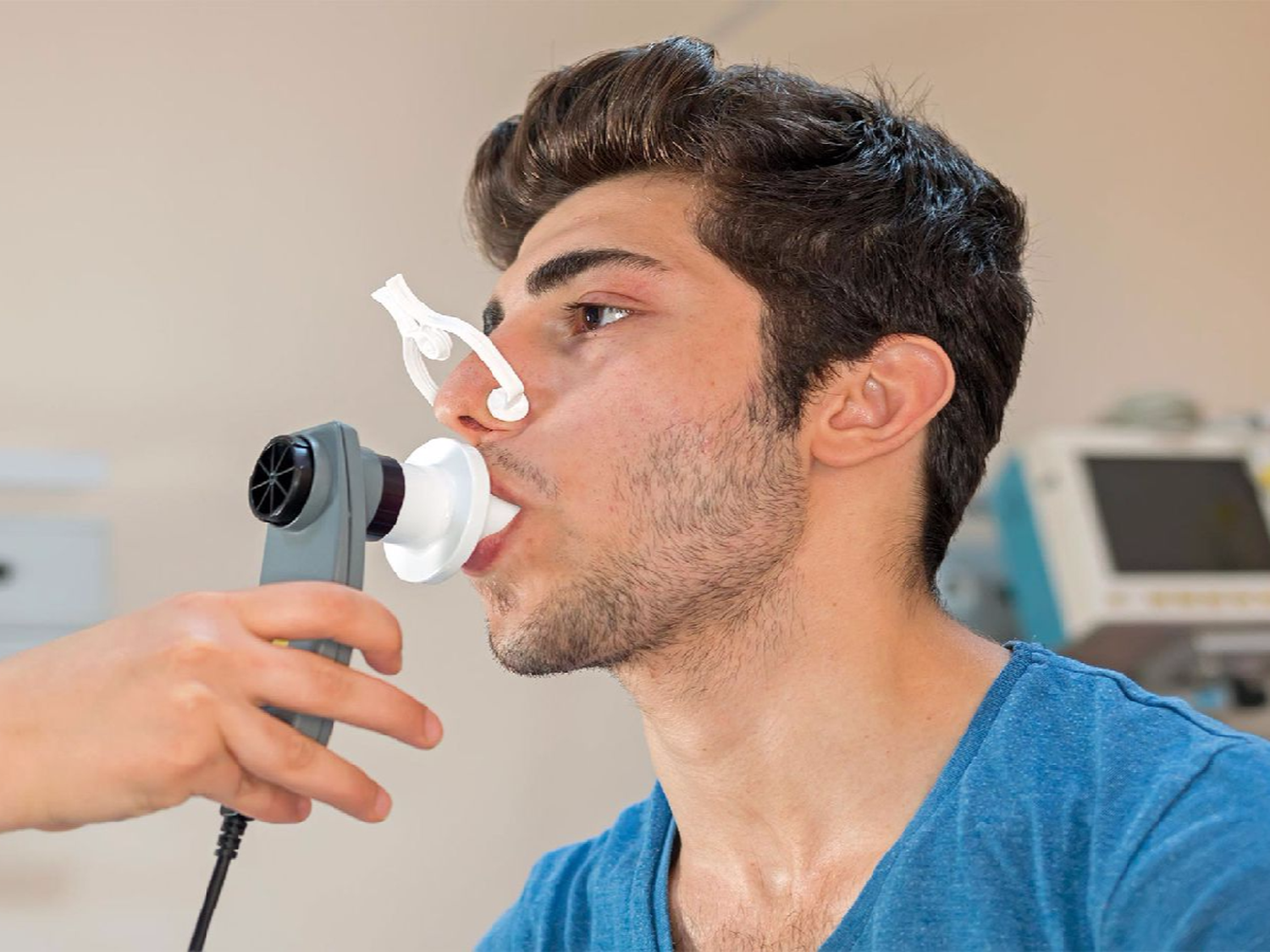 Cómo es la espirometría, la prueba que confirma el diagnóstico de asma