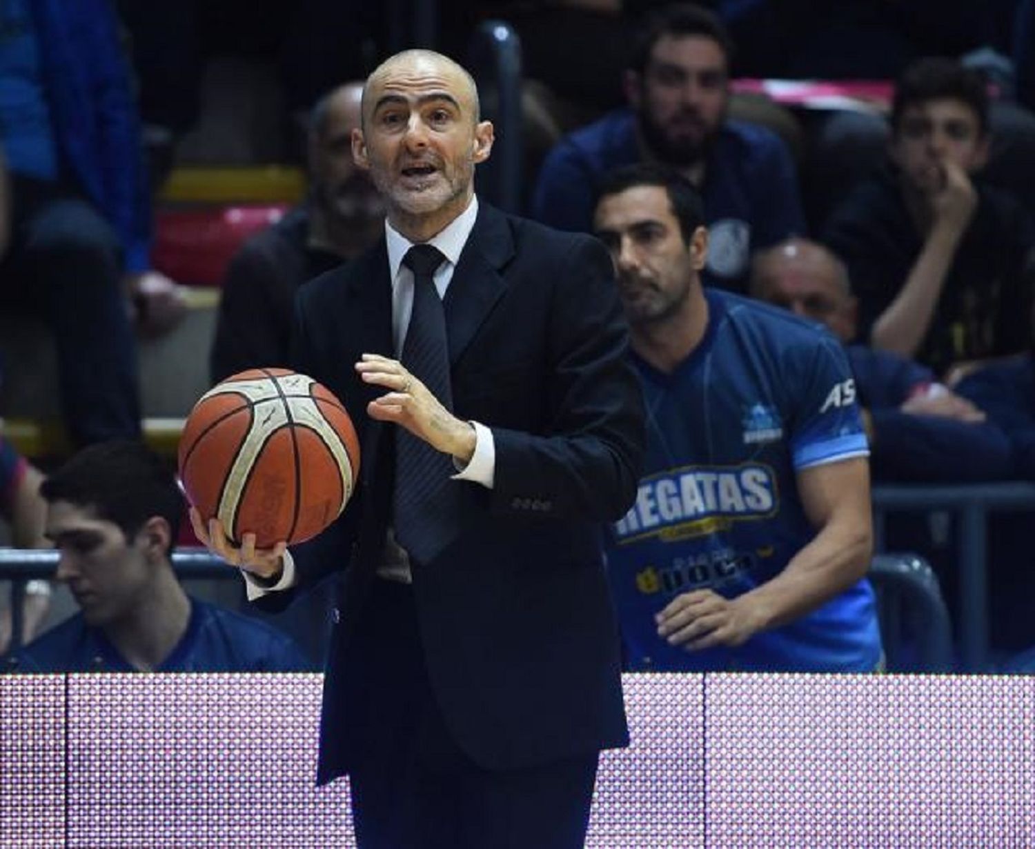 Sin entrerrianos, Piccato dio la lista de convocados para la ventana FIBA