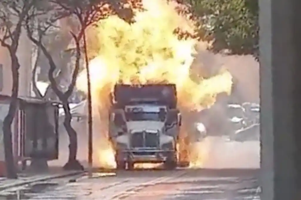 Bomberos evacuaron la zona y no hubo víctimas