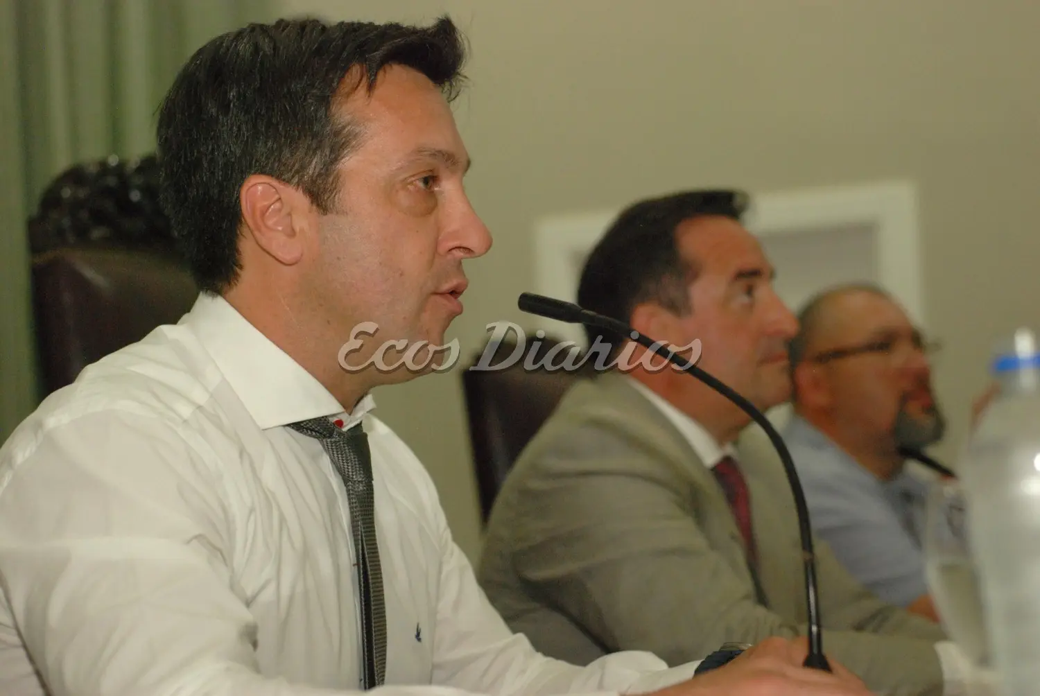 Mensaje. El intendente Arturo Rojas junto al presidente del Concejo Deliberante, Guillermo Sánchez